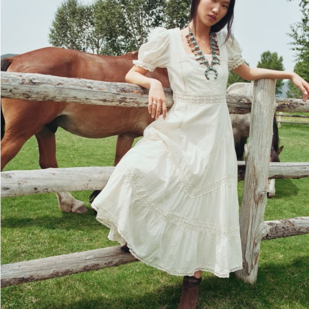 Abercrombie & Fitch Cream Lace Maxi Dress